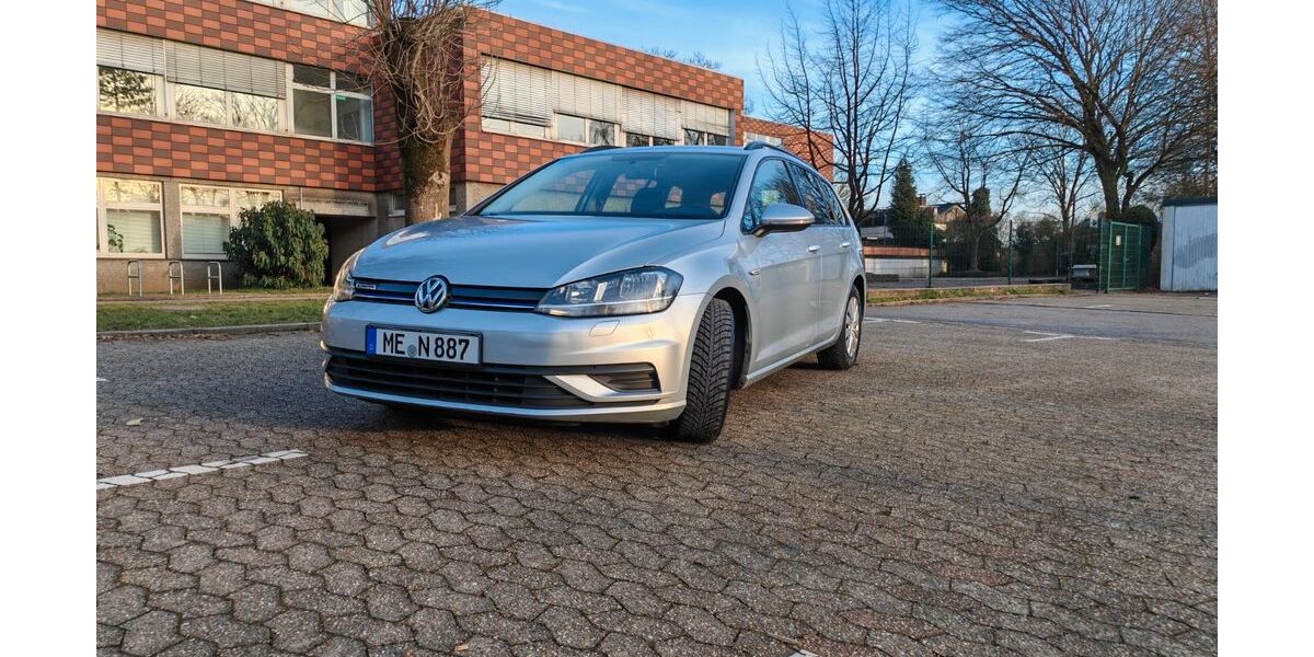 VW Golf 132.000 km 9.300 &euro; Heiligenhaus 42579