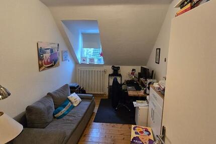 charmante Dachgeschoßwohnung (2.OG) im Herzen von Hilden 3 zimmer