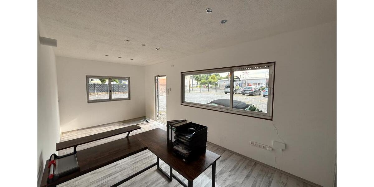 Gewerbe-Teilfläche ca. 350 m² an Hauptstraße zimmer