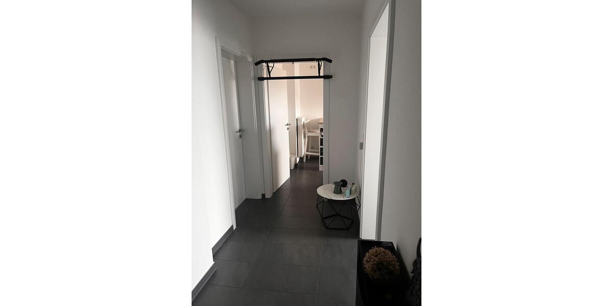 Etagenwohnung Solingen Central - 2 Zimmer, 75 m&sup2;, 985&euro; | Angebot:26408146