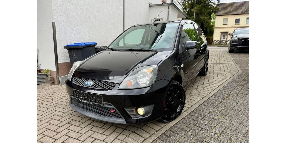 Ford Fiesta 147.118 km 3.390 &euro; Bergisch Gladbach 51469