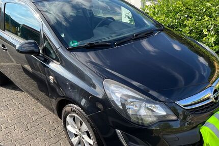 Opel Corsa 126.500 km 4.200 &euro; Düsseldorf 40629