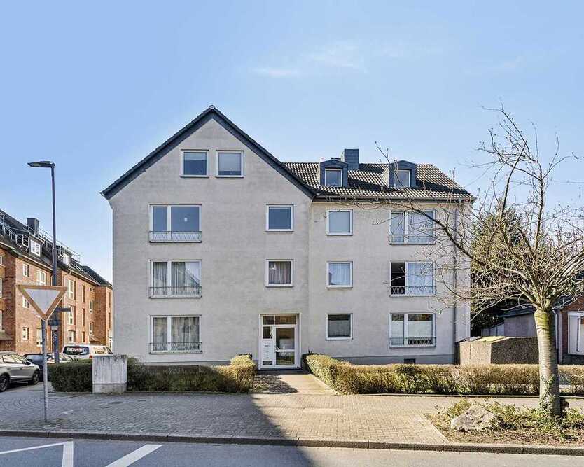 Stadtnahe 4-Zimmer-Eigentumswohnung mit großem Balkon in Ratingen-Ost