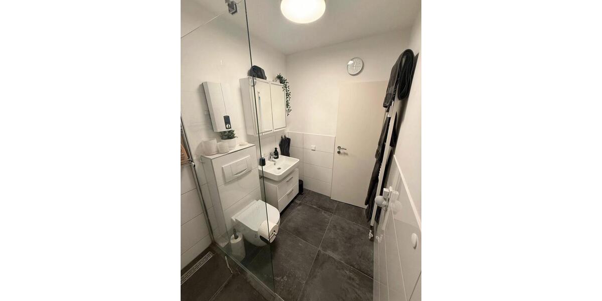Etagenwohnung Leverkusen Alkenrath - 3 Zimmer, 70 m&sup2;, 1.090&euro; | Angebot:26439650