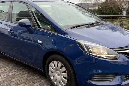 Opel Zafira 66.681 km 11.400 &euro; Radevormwald 42477