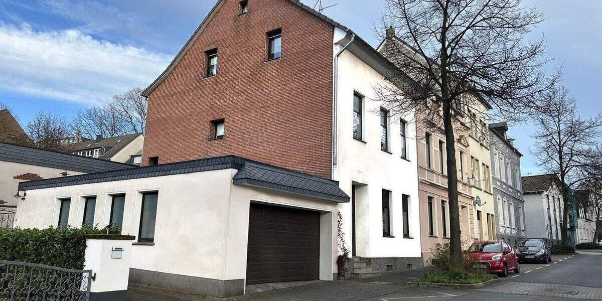 Reihenendhaus Solingen Solingen-Mitte - 7 Zimmer, 145 m&sup2;, 335.000&euro; | Angebot:25674243