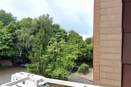 Zentral gelegene 4 Zimmer Wohnung mit Loggia in Essen
