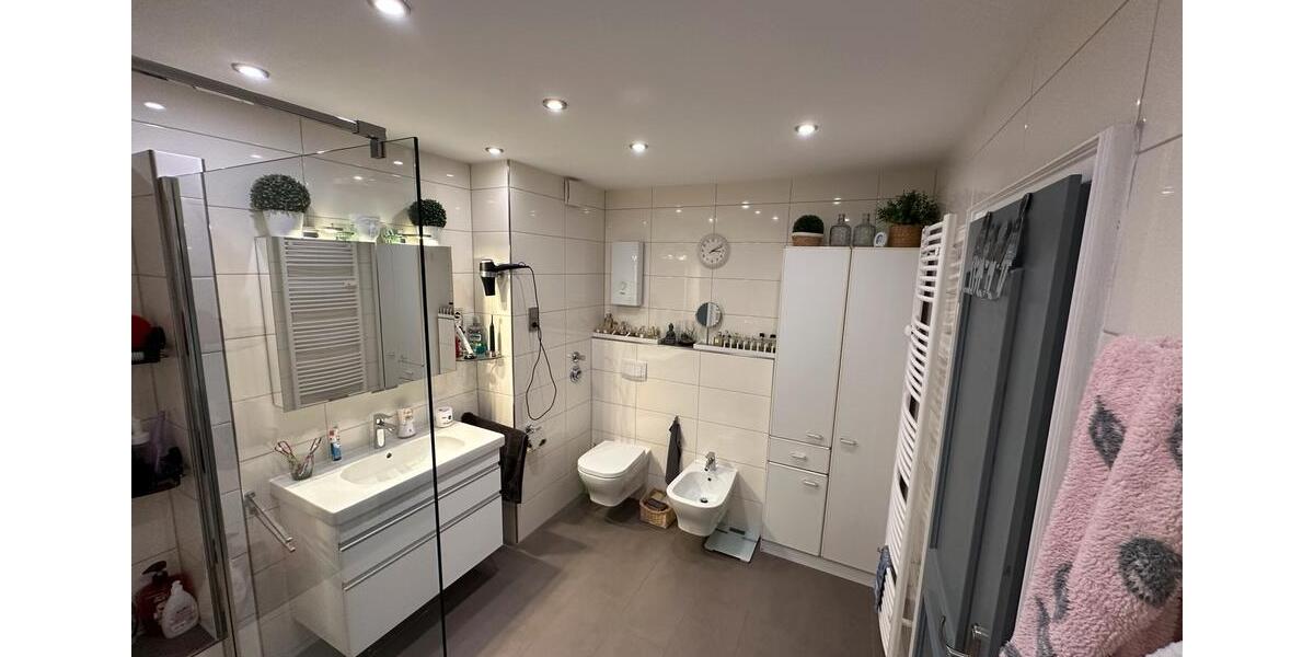 ETW Attraktive 4,5 -Zimmer-Wohnung mit Garage in Alt-Wetter 4.5 zimmer