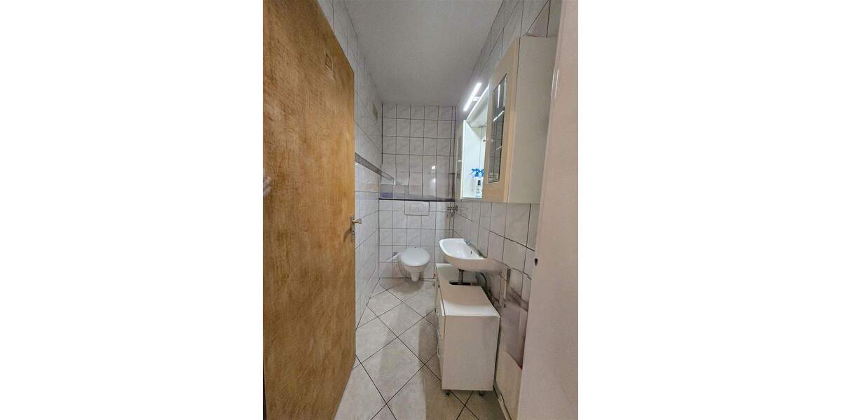 Etagenwohnung Leverkusen Wiesdorf - 4 Zimmer, 86 m&sup2;, 189.000&euro; | Angebot:25773571