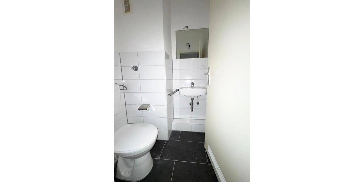 Hübsche 3-Zi.-Whg. mit modernem Badezimmer und Balkon zimmer