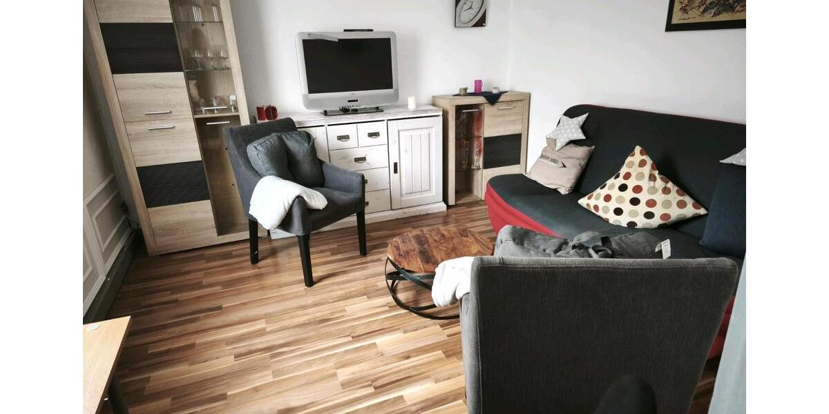 Möbliert 2ZKB , 50 qm Hochparterre , Hund Willkommen 2 zimmer