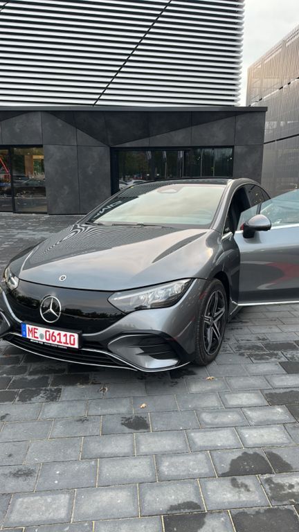 Mercedes-Benz EQE 2.000 km 34.500 € Düsseldorf 40599