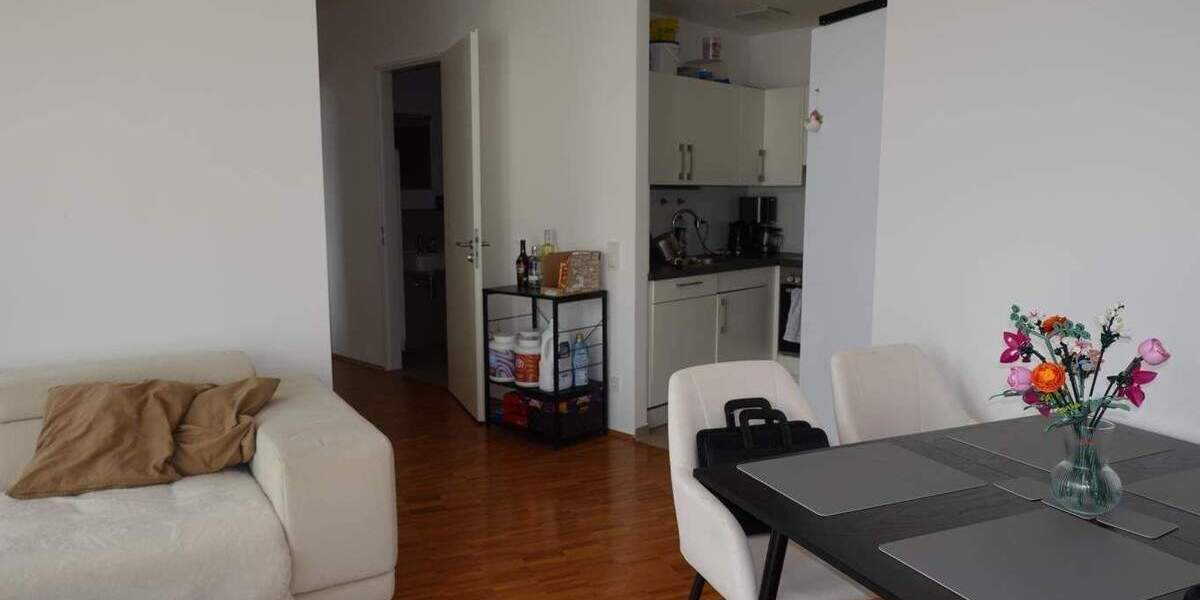 Etagenwohnung Düsseldorf Flingern Nord - 3 Zimmer, 85 m&sup2;, 1.410&euro; | Angebot:25778928