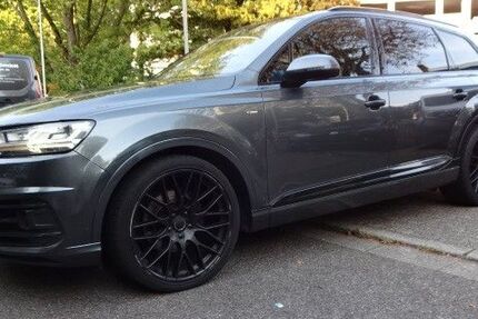 Audi Q7 256.000 km 18.999 € Essen 45276
