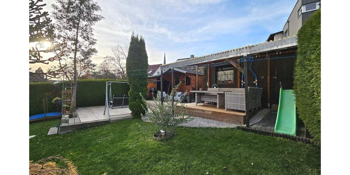 Modernisiertes 2-Familienhaus mit 3 Garagen und attr. Garten in guter und ruhiger Lage in Wetter 9 zimmer
