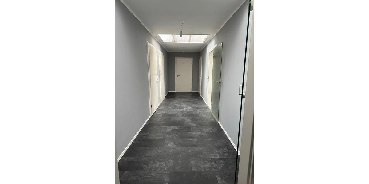 Bungalow Remscheid Remscheid-Süd - 3 Zimmer, 130 m&sup2;, 1.900&euro; | Angebot:26126579