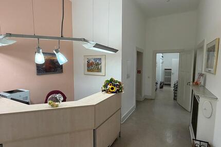 attraktive Praxisfläche zu vermieten Gewerbefläche KanzleiBüro zimmer