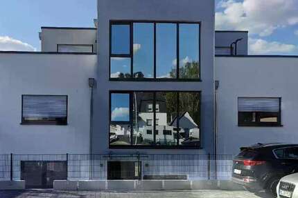 Wohnung zum Mieten in Solingen 1.970 € 113 m² 4 zimmer