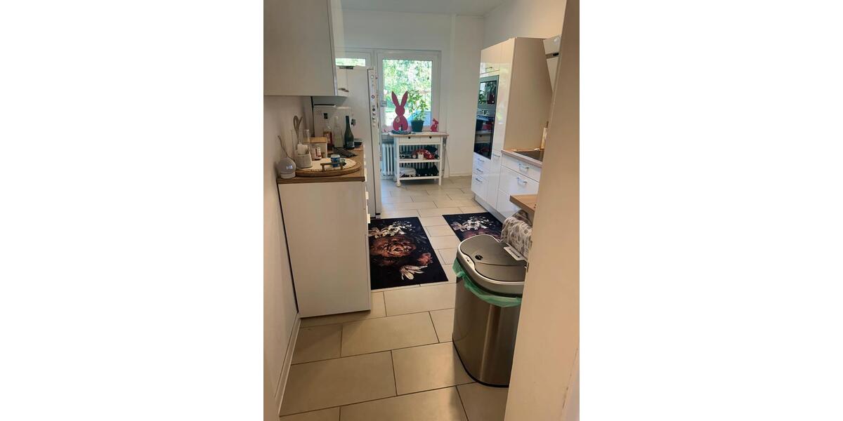 Erdgeschoßwohnung Düsseldorf Stadtbezirk 8 - 3 Zimmer, 100 m&sup2;, 1.800&euro; | Angebot:26131973