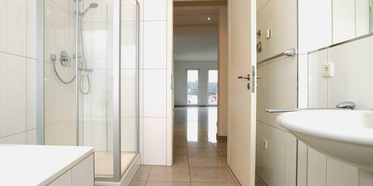 Etagenwohnung Dormagen Hackenbroich - 3 Zimmer, 123 m&sup2;, 1.285&euro; | Angebot:24677065