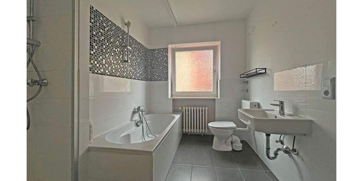 Immobilien Richter: Wohn-und Gewerbeensemble mit viel Potenzial 5 zimmer