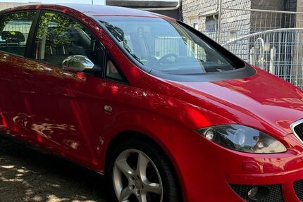 Seat Altea 146.000 km 3.900 &euro; Remscheid 42855