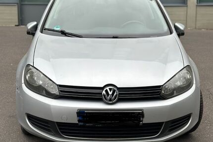 VW Golf 118.000 km 3.990 € Leichlingen 42799
