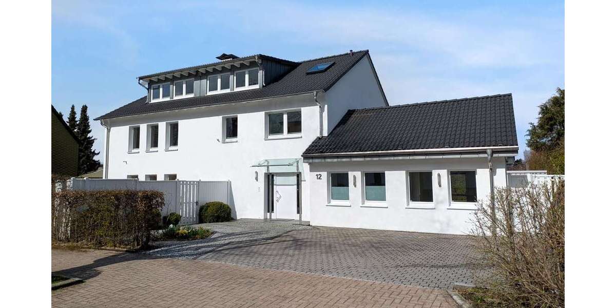 Einfamilienhaus Halver - 11 Zimmer, 389 m&sup2;, 930.000&euro; | Angebot:26002286