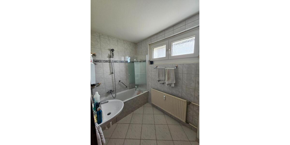 Etagenwohnung Leverkusen Schlebusch - 3 Zimmer, 74 m&sup2;, 197.000&euro; | Angebot:27446923