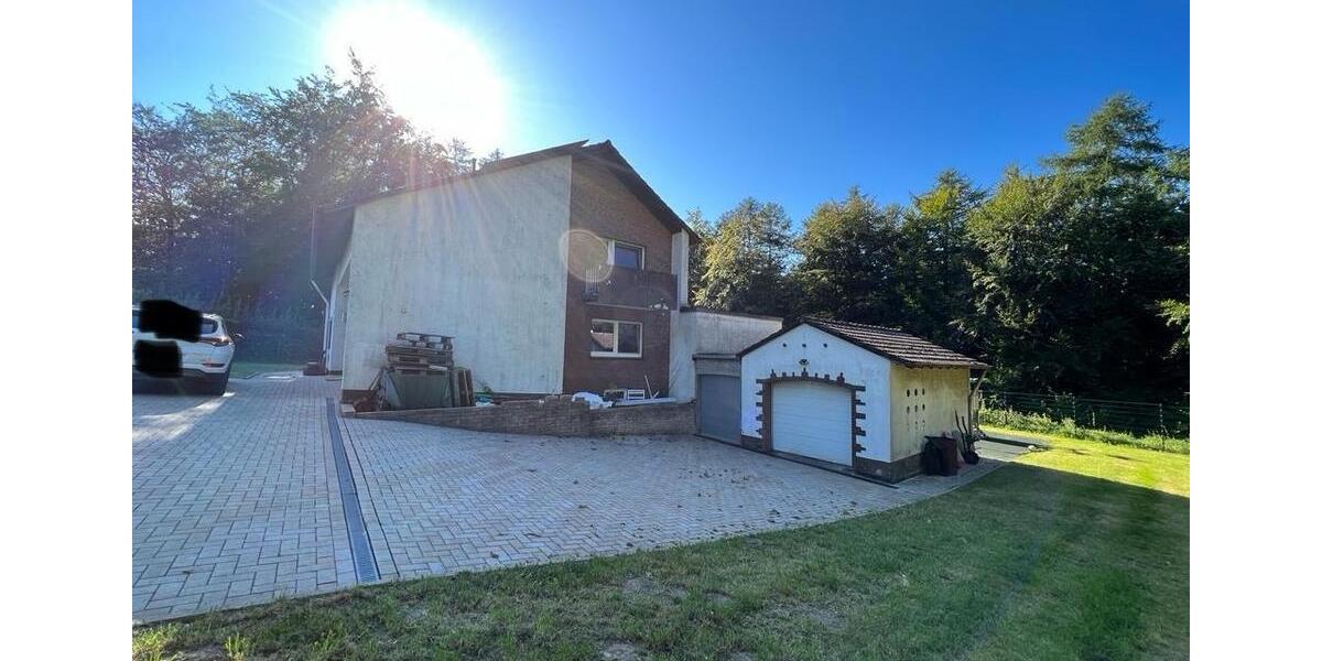 Einfamilienhaus Düsseldorf Stadtmitte - 5 Zimmer, 180 m&sup2;, 580.000&euro; | Angebot:25792432