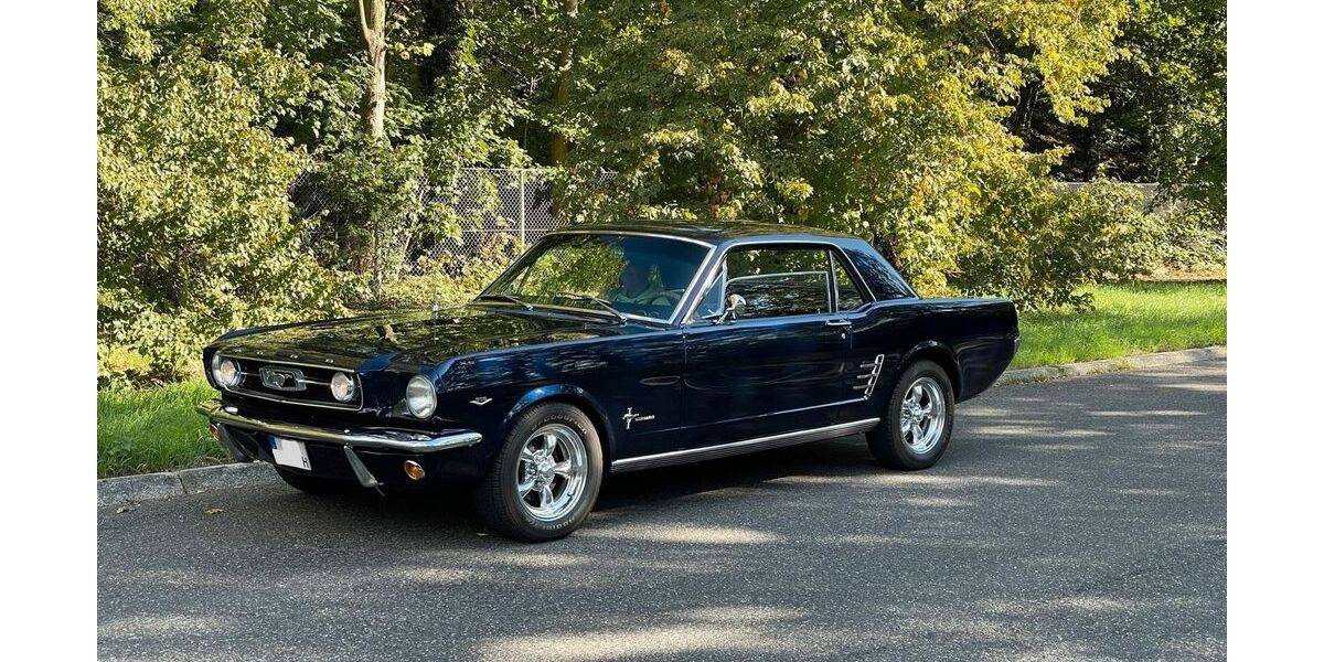 Ford Mustang 171.966 km 39.990 &euro; Düsseldorf 40233