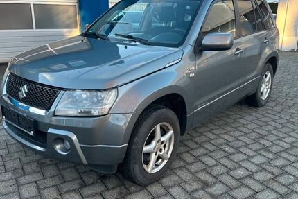 Suzuki Grand Vitara 106.391 km 6.499 € Gummersbach 51645