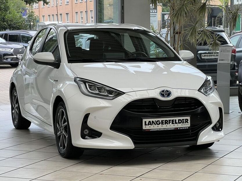 Yaris