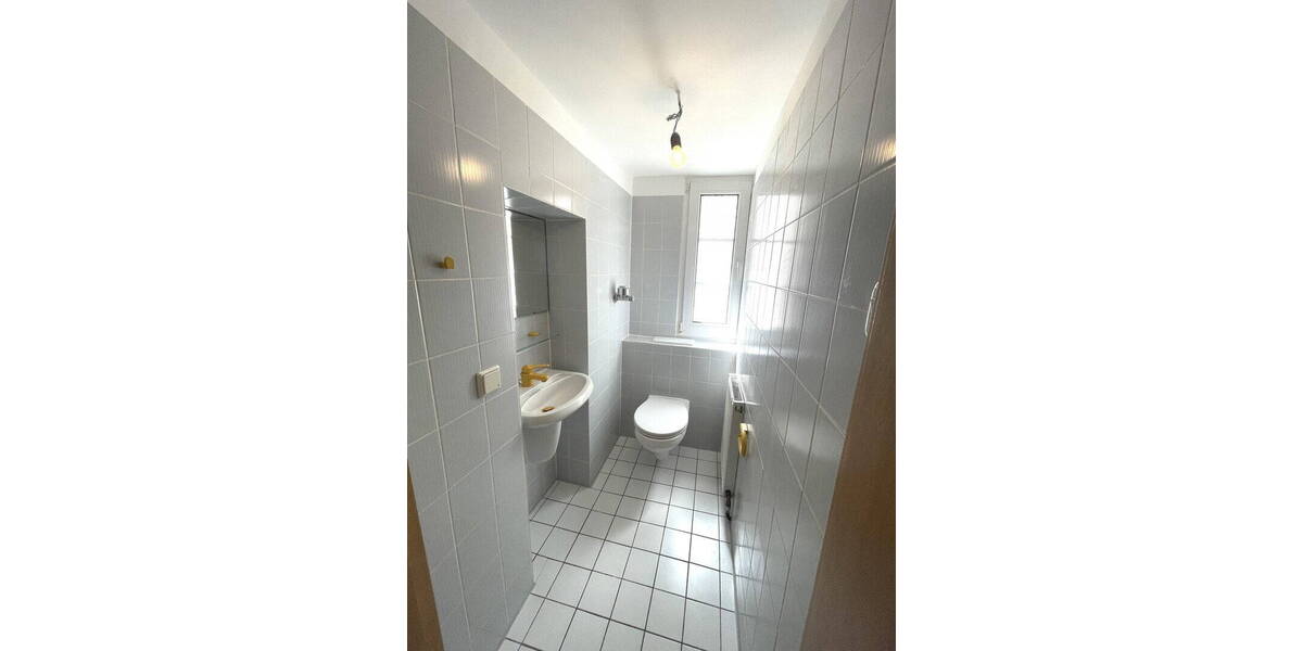 Etagenwohnung Schwelm - 4 Zimmer, 90 m&sup2;, 900&euro; | Angebot:26377360