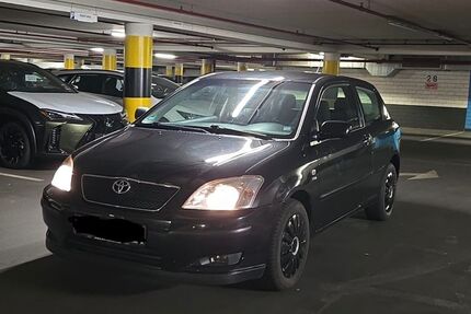 Toyota Corolla 142.000 km 4.550 &euro; Düsseldorf 40235