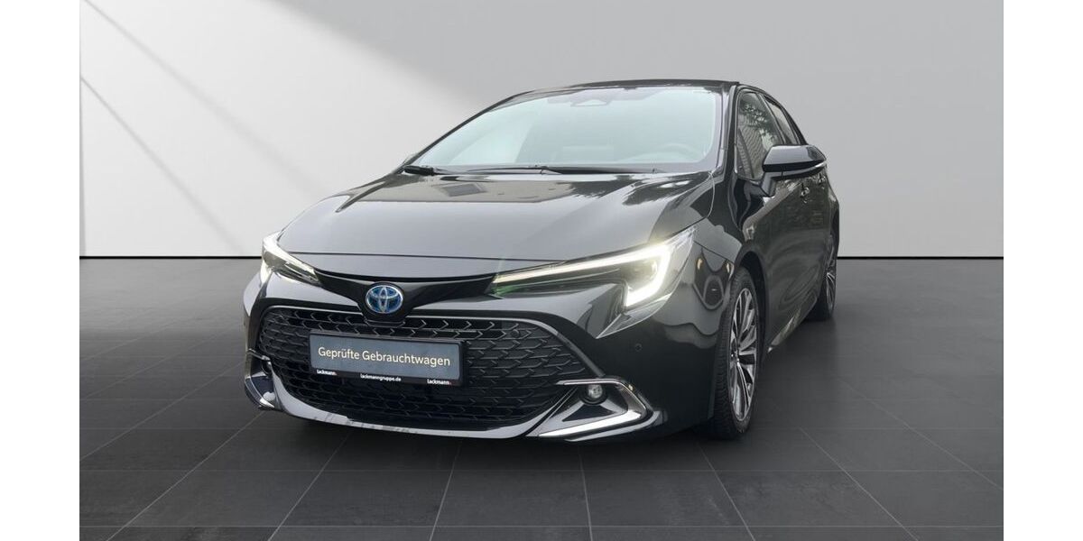 Toyota Corolla 3.225 km 27.490 &euro; Velbert 42549